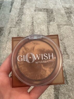 Huda Beauty Bronzer